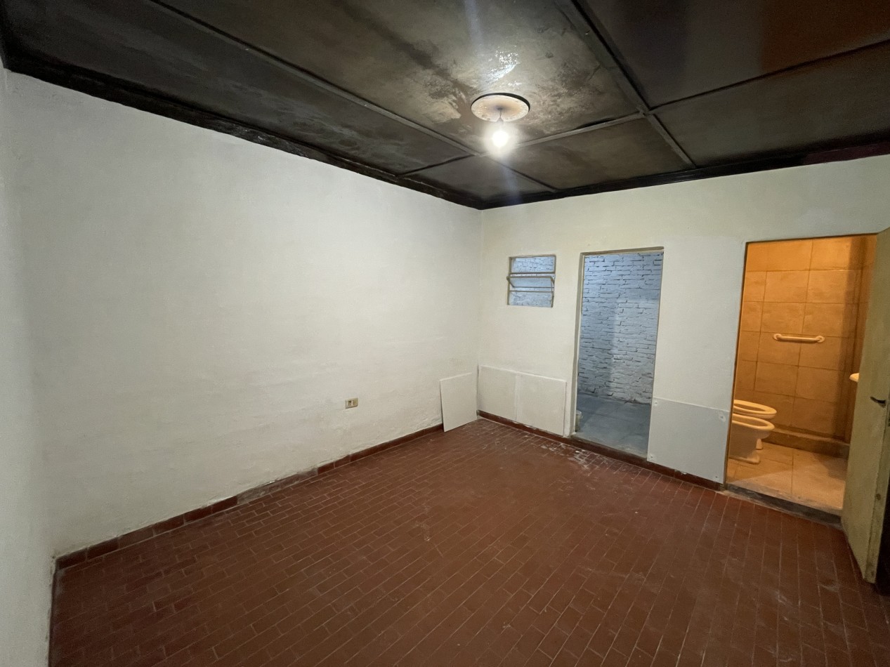 Alquiler casa de 1 dormitorio - Zona Zeballos y Brown en Parana