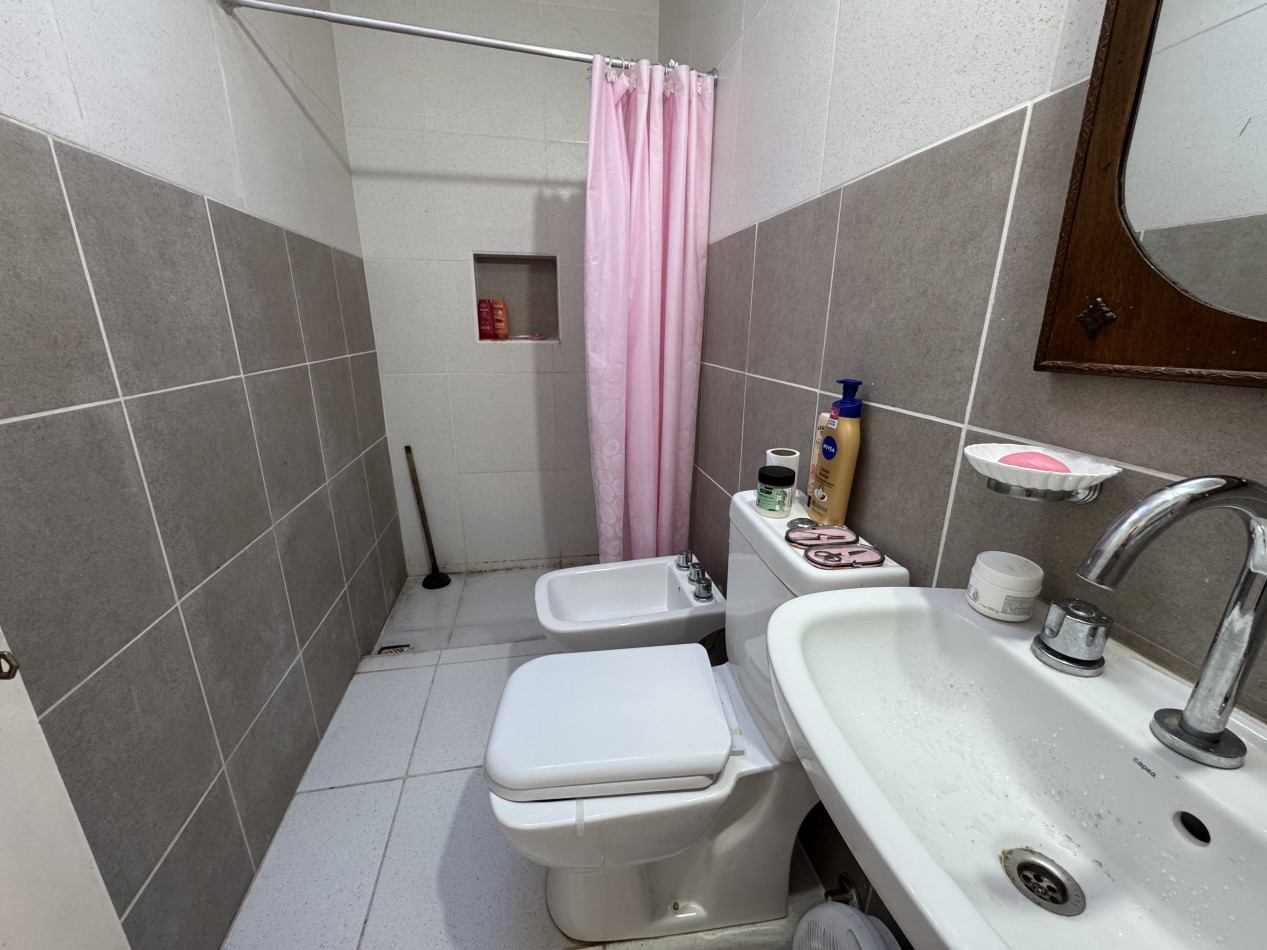 Departamento + local comercial - Ideal renta en zona Peron y Feliciano, Parana