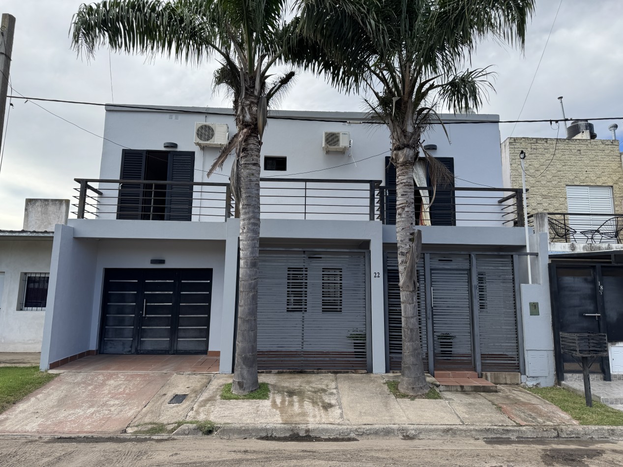 Casa de 3 dormitorios con quincho y vestidor - en Oro Verde