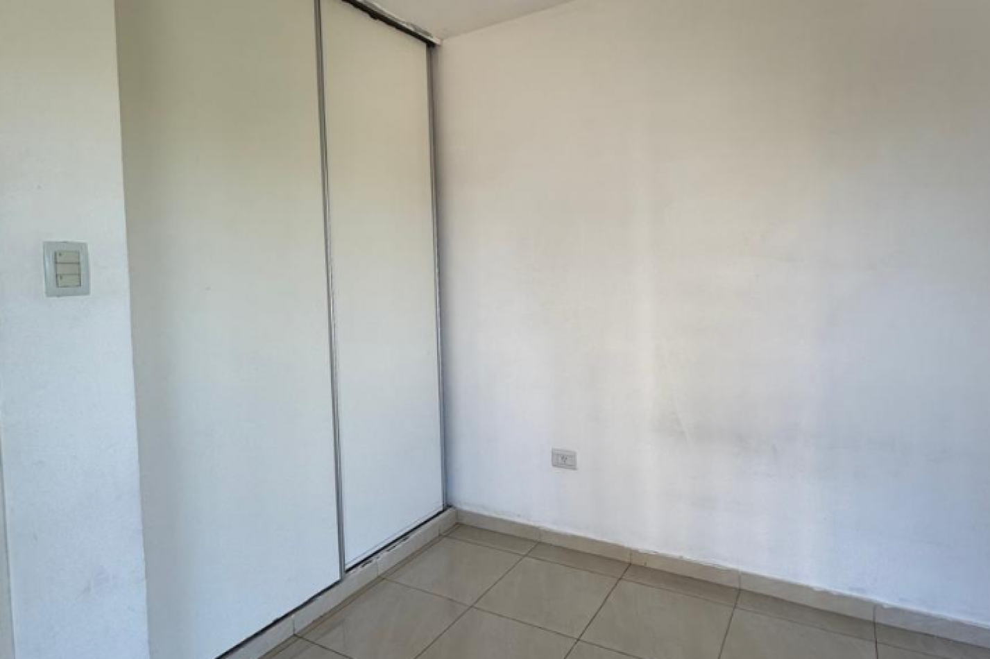 ALQUILER - Depto 1 dormitorio con balcon | Zona facultades - Rosario del Tala y La Rioja