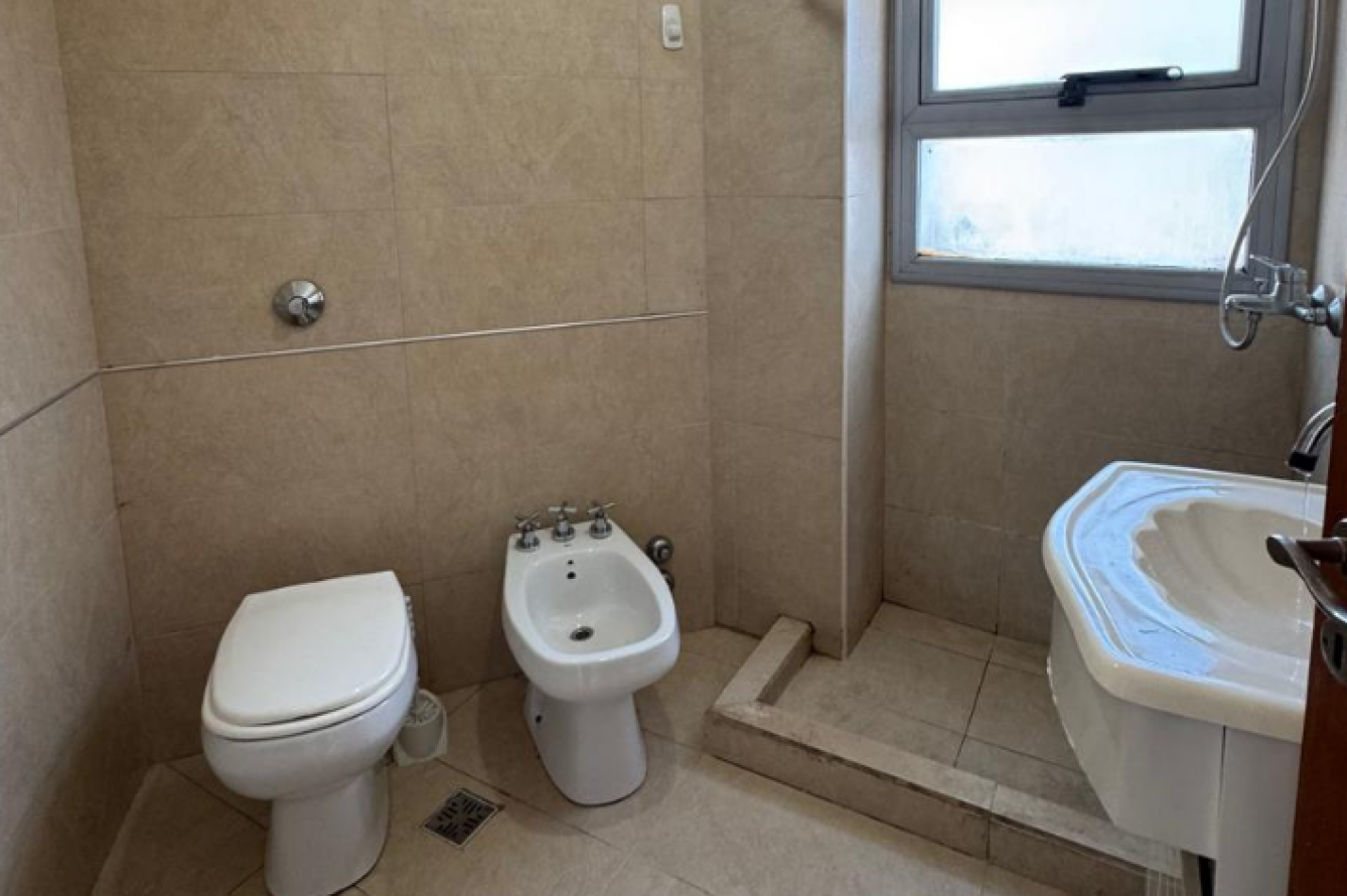 ALQUILER - Depto 1 dormitorio con balcon | Zona facultades - Rosario del Tala y La Rioja