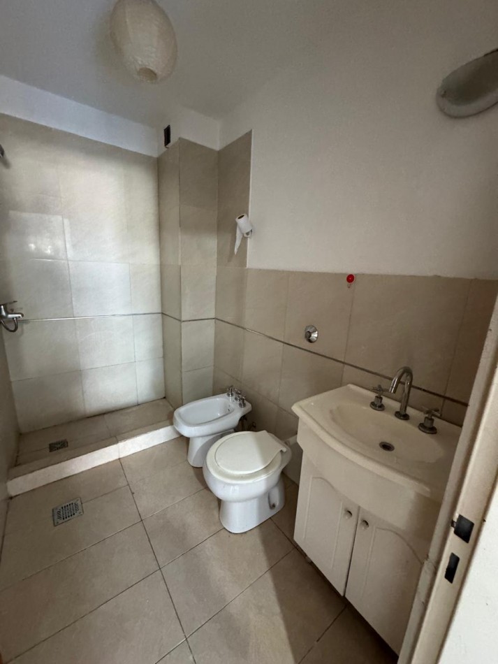 ALQUILER - Departamento de un ambiente con balcon | Zona facultades - Rosario del Tala y La Rioja