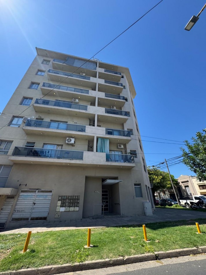 ALQUILER - Departamento de un ambiente con balcon | Zona facultades - Rosario del Tala y La Rioja