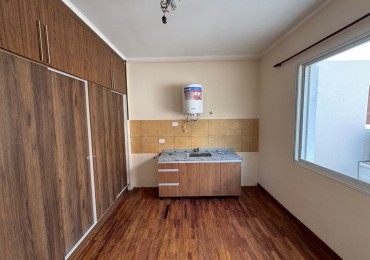Alquiler departamento de 1 dormitorio a estrenar - Primer piso por escalera en centro de Parana